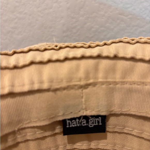 Cream Quilted Wide-Brim Sun Hat - Picture 5 of 7